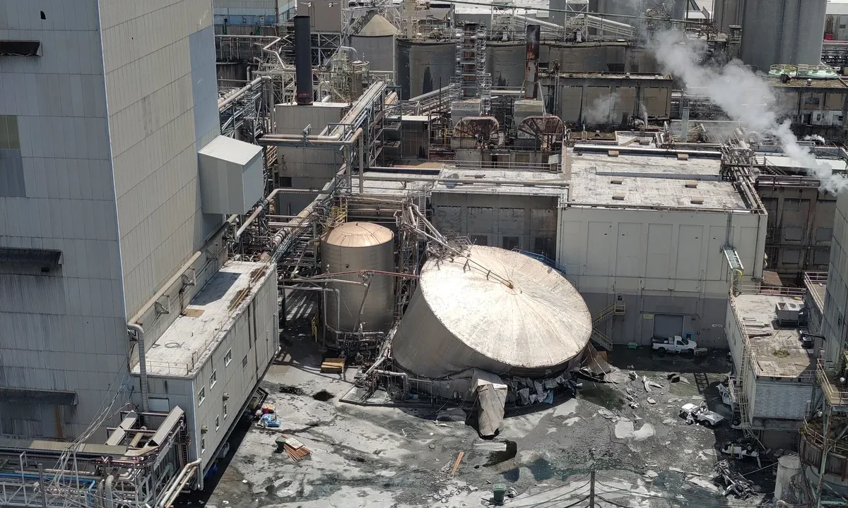 Aerial view of the collapsed white liquor storage tank after the Longview chemical tank implosion at the Nippon Dynawave paper mill